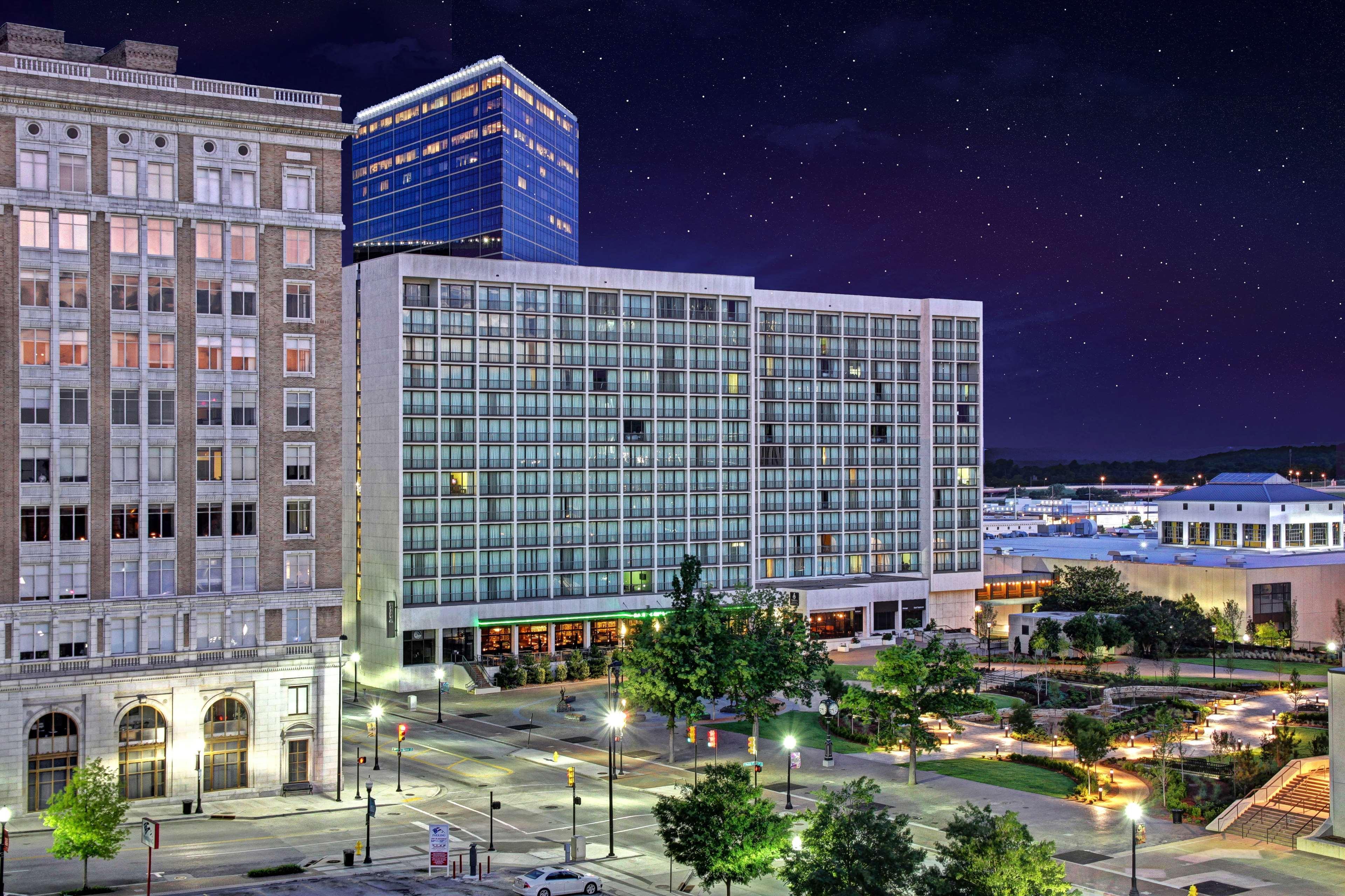 Hyatt Regency Tulsa Downtown Hotell Exteriör bild