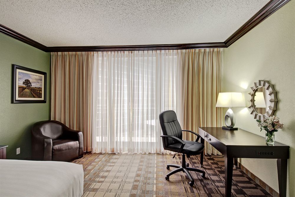 Hyatt Regency Tulsa Downtown Hotell Exteriör bild